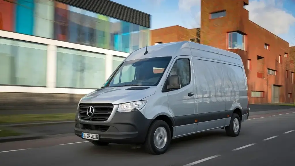Mercedes-Benz Vans: комерційні автомобілі для бізнесу, який цінує надійність
