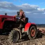 Повний привід чи 2WD: який трактор ДТЗ краще для різних типів ґрунту